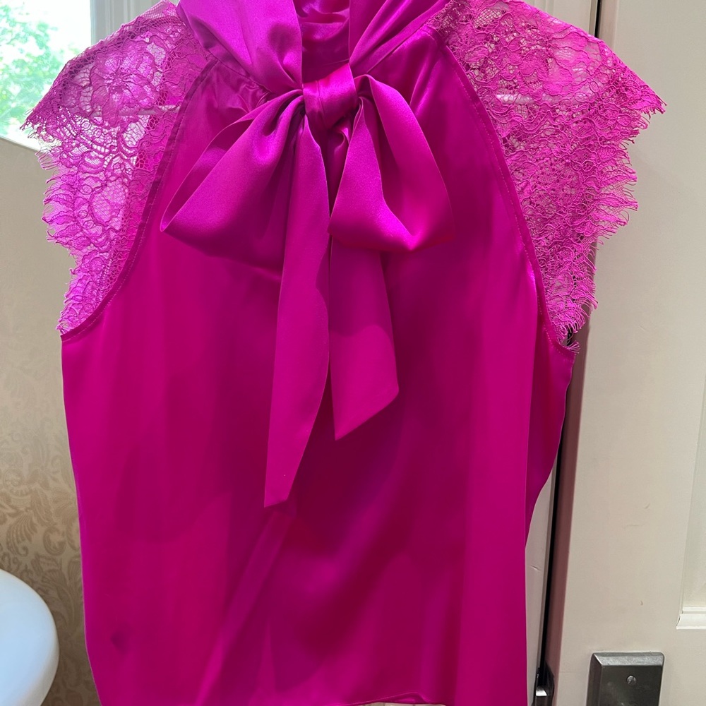 Womens top size medium